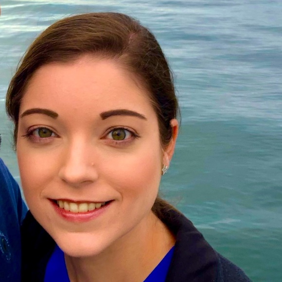 Meet your Posher, Julia - Picture 1 of 1